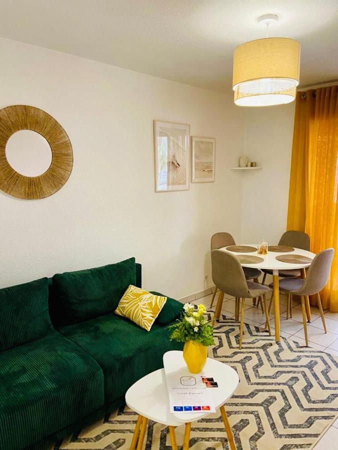 Le Juana II Apartment อองทีบส์ ภายนอก รูปภาพ