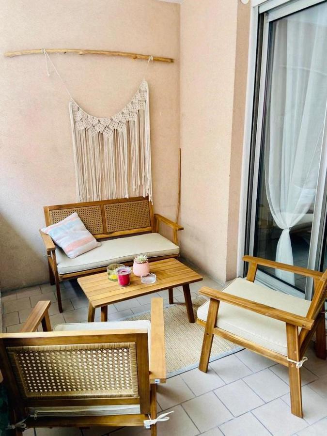 Le Juana II Apartment อองทีบส์ ภายนอก รูปภาพ
